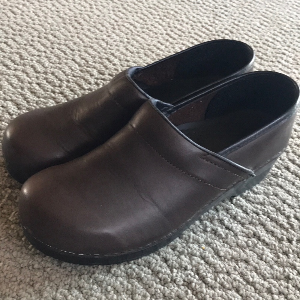 Sanita Dark Brown Clogs Leather